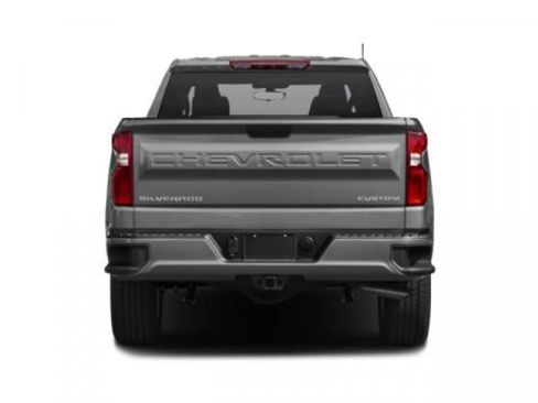Used 2020 Chevrolet Silverado 1500 Custom w/ Custom Value Package image 8