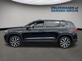 Used 2023 Volkswagen Taos SE w/ Panoramic Sunroof Package image 4