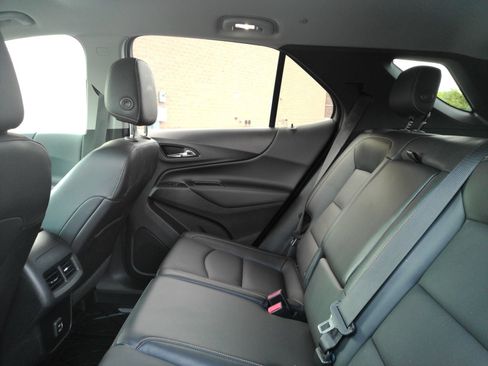 Certified 2020 Chevrolet Equinox LT w/ Sport Edition AWD/4WD image 12