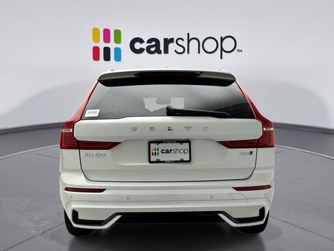 Used 2025 Volvo XC60 B5 Plus image 4