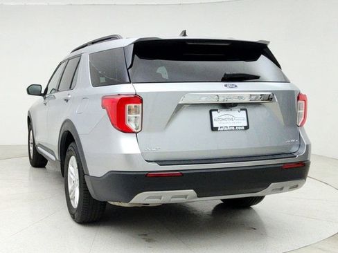 Used 2023 Ford Explorer XLT w/ Equipment Group 202A image 6