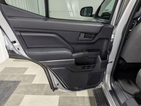 Used 2025 Toyota 4Runner TRD Off-Road image 8