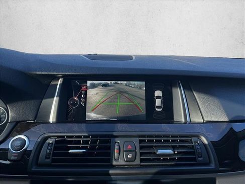 Used 2016 BMW 528i Sedan image 14