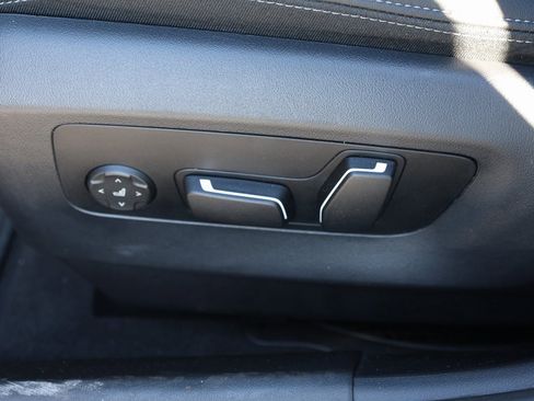 Used 2025 BMW 530i xDrive 530i xDrive image 18