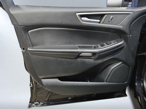 Used 2022 Ford Edge SEL w/ Convenience Package image 27