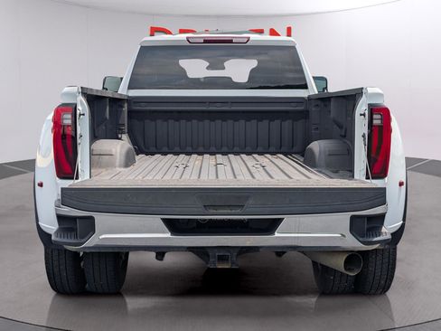 Used 2024 GMC Sierra 3500 Pro AWD/4WD image 9
