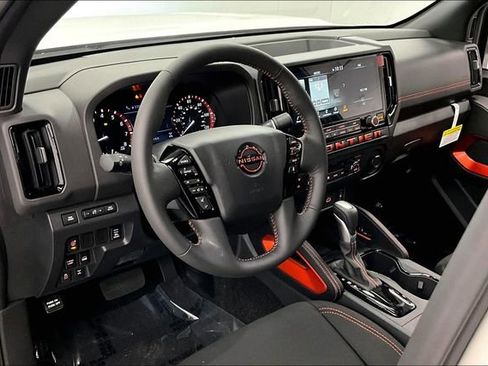 New 2025 Nissan Frontier PRO-4X w/ Pro Convenience Package image 6