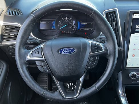 Used 2021 Ford Edge Titanium w/ Equipment Group 301A image 10