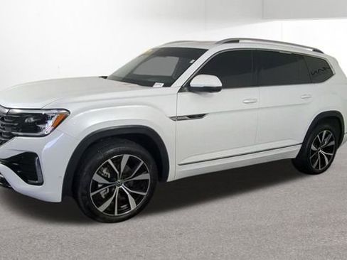 Used 2024 Volkswagen Atlas SEL Premium R-Line AWD/4WD image 4