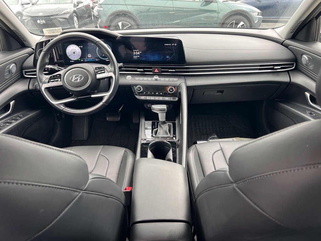 Certified 2023 Hyundai Elantra Limited FWD image 10