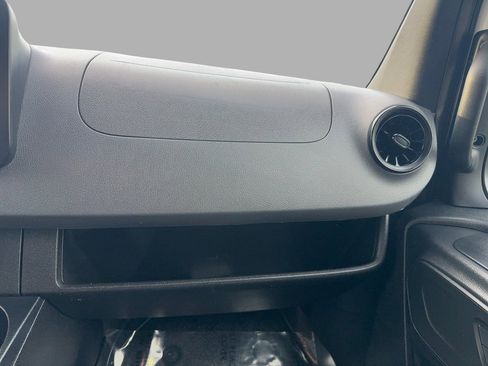 Used 2021 Mercedes-Benz Sprinter 2500 image 30