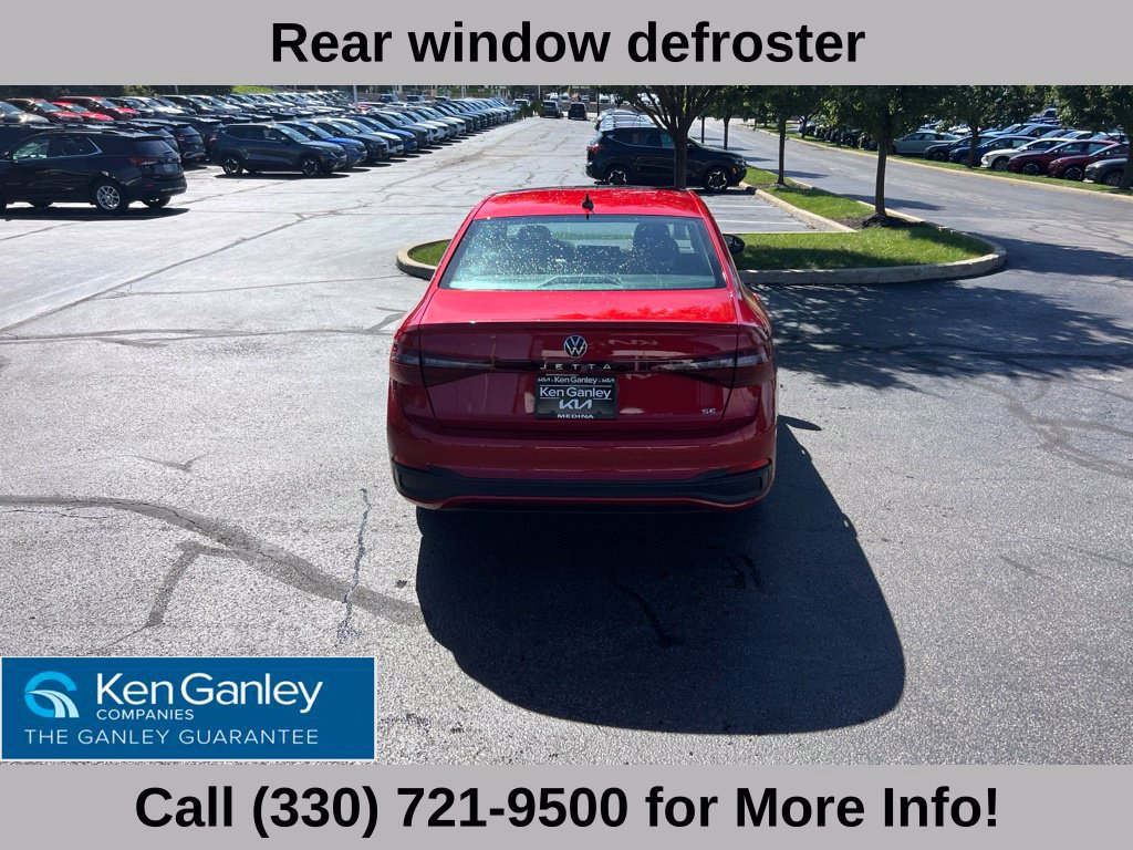 Used 2026 Volkswagen Jetta SE FWD image 12