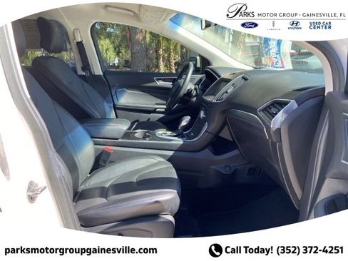 Certified 2017 Ford Edge Titanium w/ Technology Package image 17