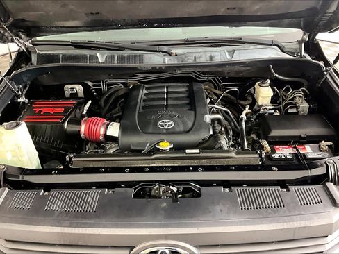 Used 2015 Toyota Tundra SR5 w/ SR5 Upgrade Package RWD image 26