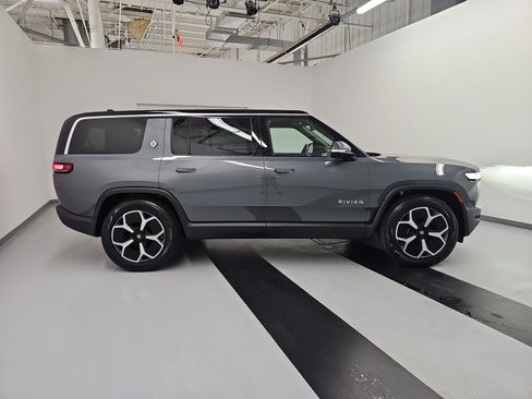 Used 2024 Rivian R1S Adventure AWD/4WD image 6