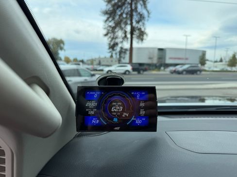 Used 2018 Nissan Titan SV w/ SV Convenience Package image 18