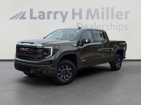 Used 2024 GMC Sierra 1500 AT4 image 1