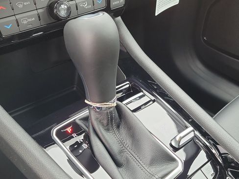 New 2026 Jeep Compass Limited image 32