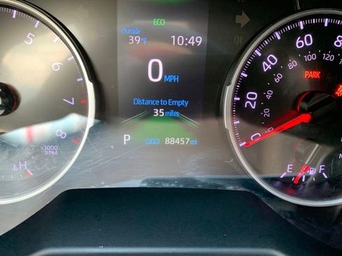 Used 2019 Toyota RAV4 LE w/ Carpet Mat Package image 18