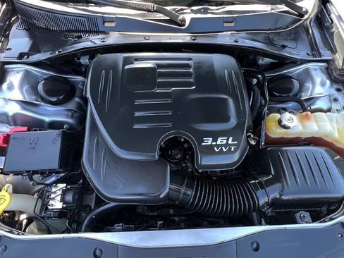 Used 2015 Dodge Charger SXT RWD image 30