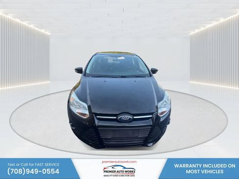 Used 2013 Ford Focus SE FWD image 2