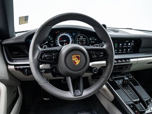 Used 2022 Porsche 911 Carrera image 18