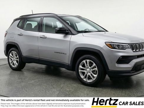Used 2025 Jeep Compass Limited AWD/4WD image 1