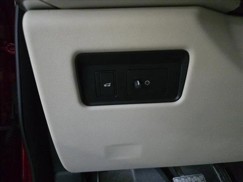 New 2026 Jaguar F-PACE R-Dynamic S image 22