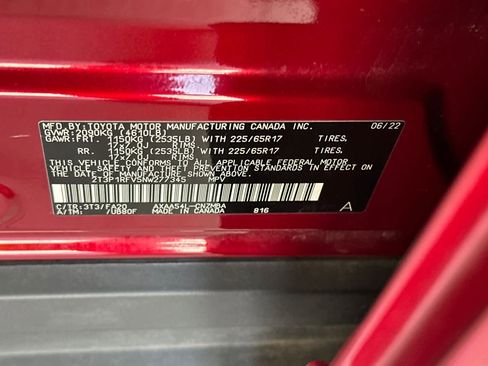 Used 2022 Toyota RAV4 XLE image 34