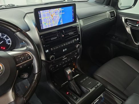 Used 2022 Lexus GX 460 Premium w/ Premium Plus Package AWD/4WD image 15