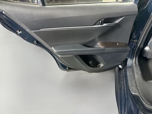 Used 2021 Toyota Camry SE FWD image 25