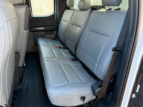 Used 2022 Ford F150 XL w/ Equipment Group 101A High RWD image 4