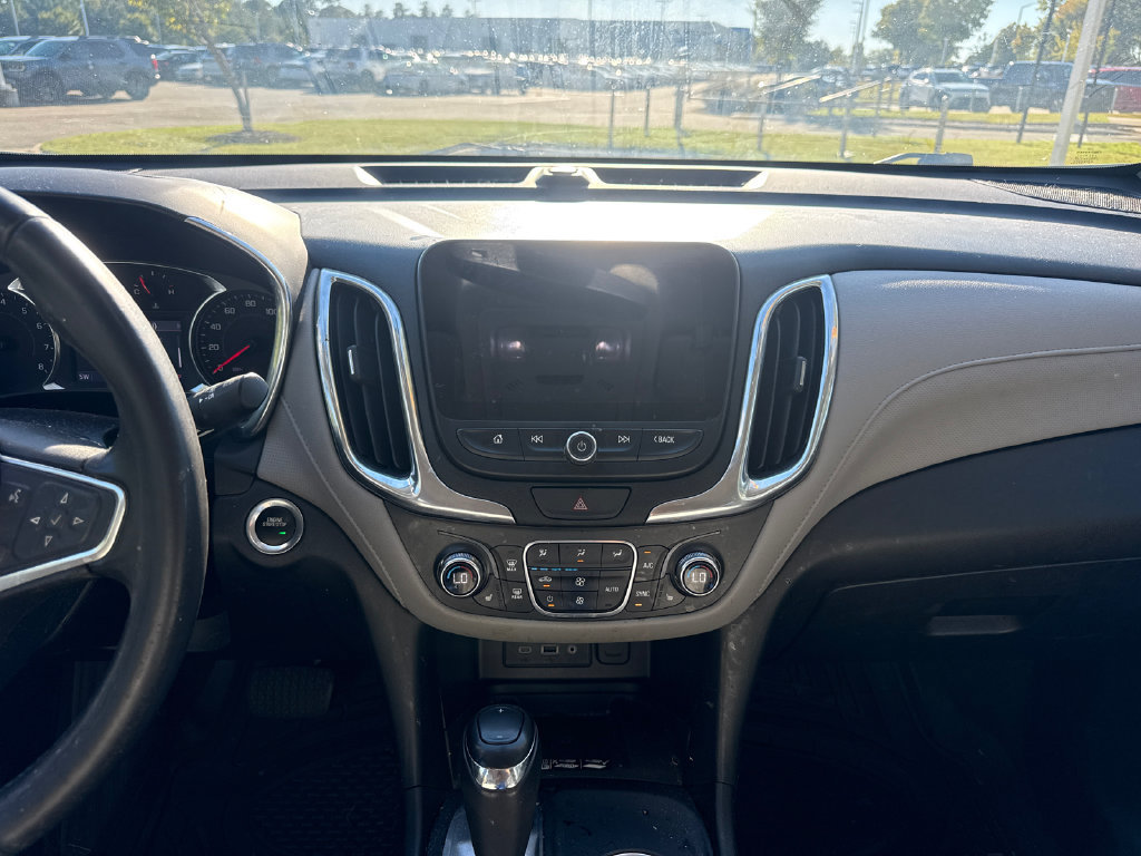 Used 2019 Chevrolet Equinox Premier FWD image 18