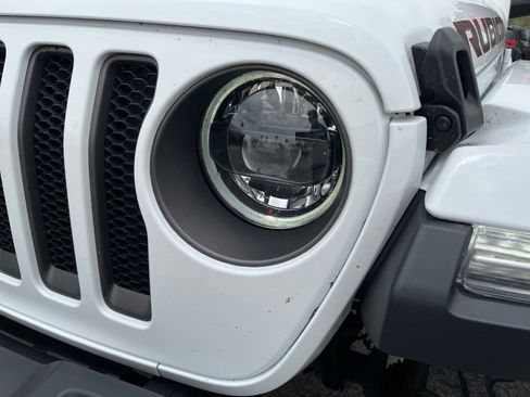 Used 2023 Jeep Wrangler Rubicon w/ LED Lighting Group AWD/4WD image 9