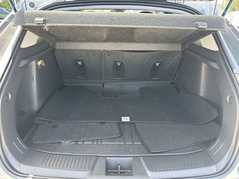 Used 2026 Chevrolet Trax ACTIV w/ Sunroof Package FWD image 32