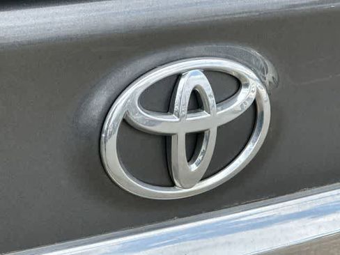 Used 2012 Toyota Corolla S image 15