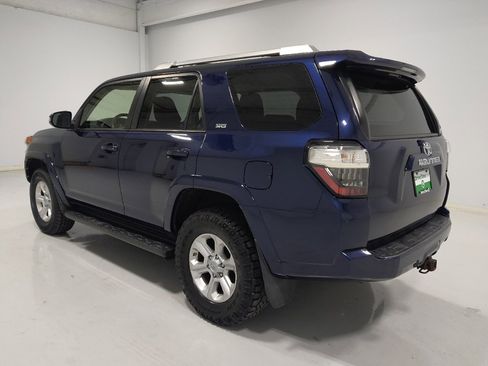 Used 2018 Toyota 4Runner SR5 Premium image 5