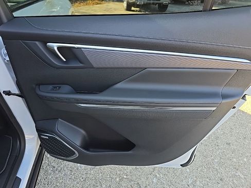 New 2026 Buick Enclave Sport Touring w/ Power Package FWD image 11