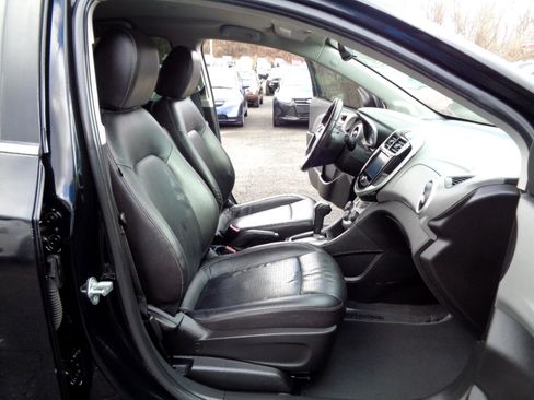 Used 2017 Chevrolet Sonic Premier image 26