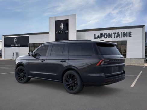 New 2026 Lincoln Navigator Reserve AWD/4WD image 4