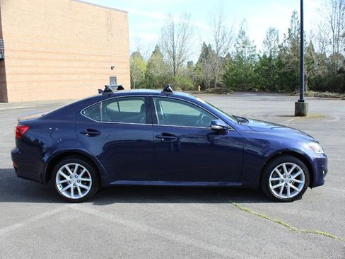 Used 2012 Lexus IS 250 AWD w/ Premium Pkg Value Edition image 5