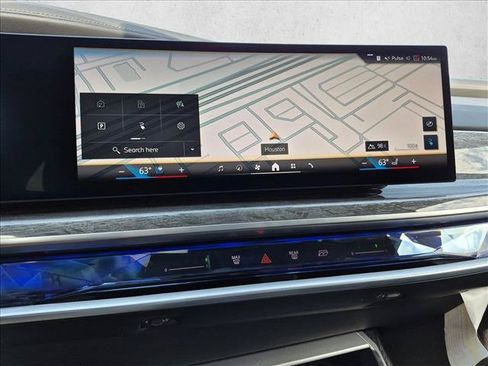 Certified 2024 BMW i7 eDrive50 w/ M Sport Package RWD image 13