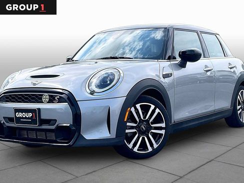 Used 2024 MINI Cooper S FWD image 1
