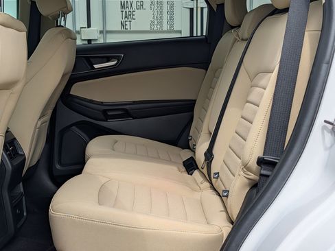 Used 2024 Ford Edge SE AWD/4WD image 14