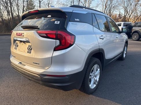 Used 2021 GMC Terrain SLE w/ Driver Convenience Package image 5