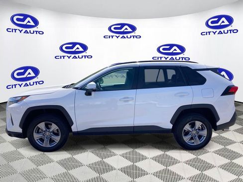 Used 2022 Toyota RAV4 XLE image 6