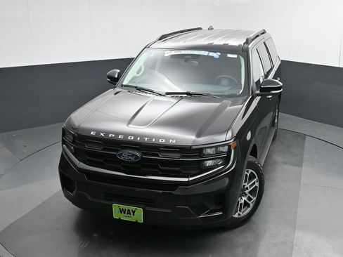 New 2026 Ford Expedition Active AWD/4WD image 42