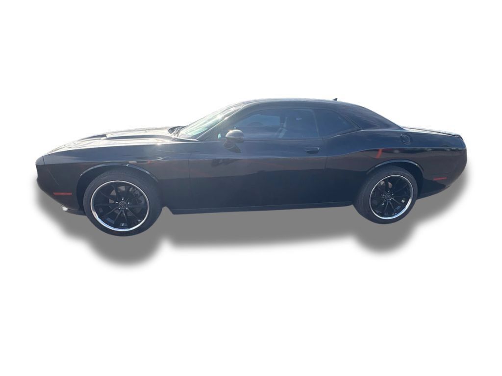 Used 2015 Dodge Challenger SXT w/ Super Sport Group (SS/T) RWD image 7