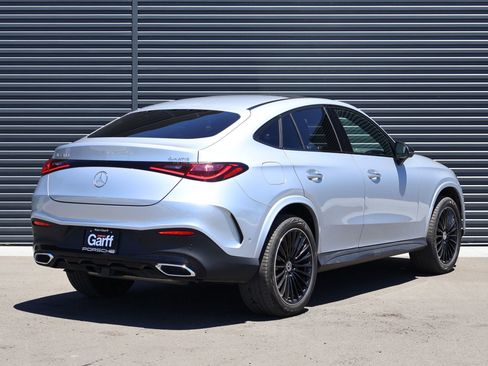 Used 2024 Mercedes-Benz GLC 300 4MATIC image 5