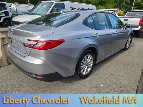 Used 2025 Toyota Camry LE w/ Convenience Package AWD/4WD image 8